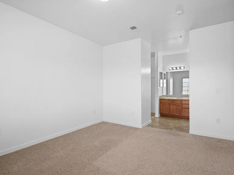 Outlook Apartments — Photo 50