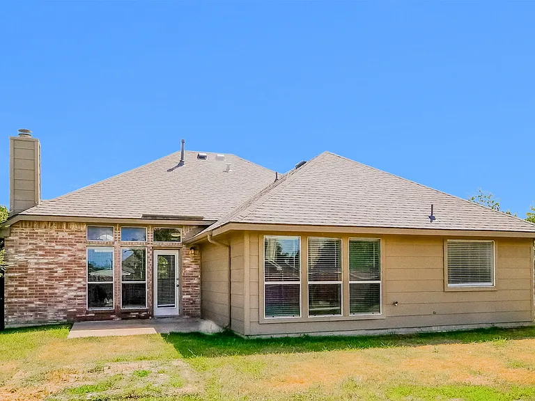 1705 Green Terrace Dr — Photo 18