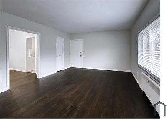 2 bed, 875 sqft, $1,551 — Photo 2