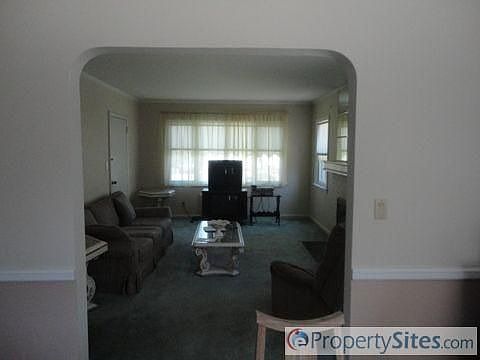 3rd image of 1065 N 6th St