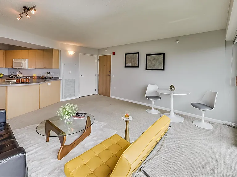1720 Maple Ave #1570 — Photo 6