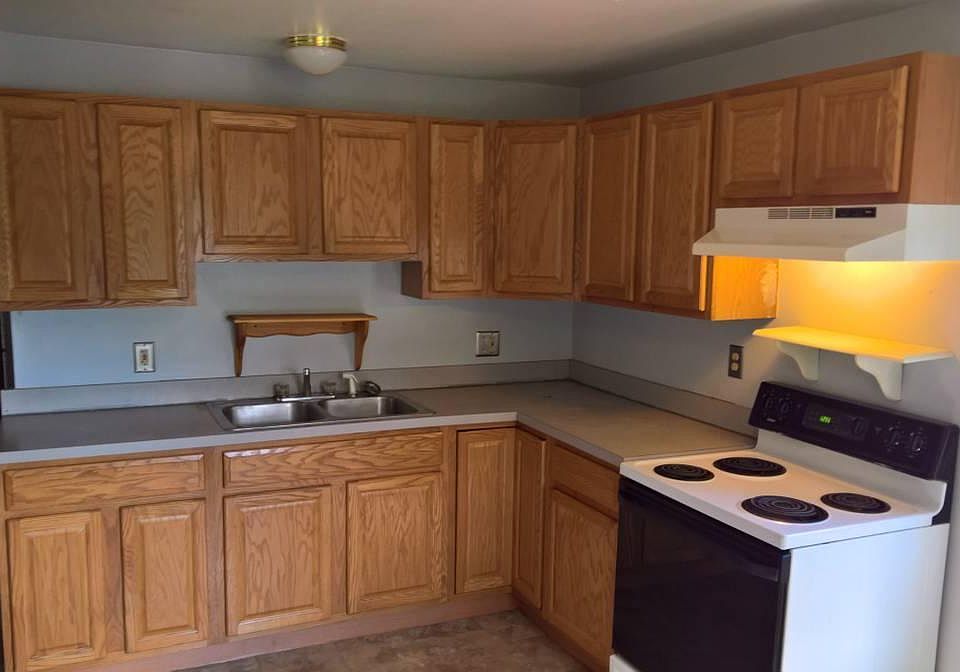 1st image of 46 Munchausen Ave #2