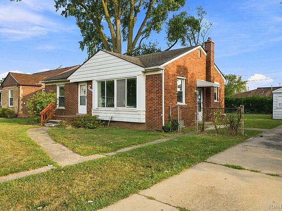 3rd image of 24987 Joy Rd