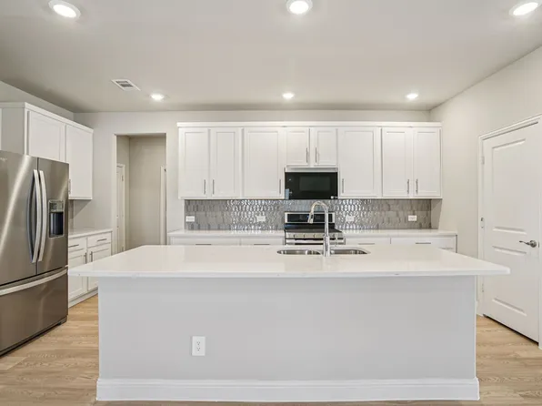 2211 Currents Rd, Princeton, TX 75407