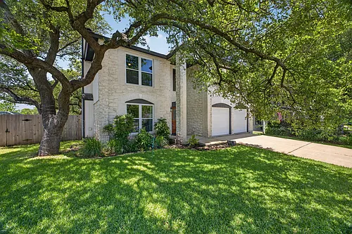 2712 Buckeye Trl Photo 1