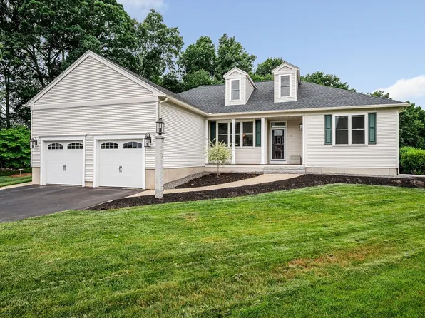 43 Juniper Wood Dr, Haverhill, MA 01832