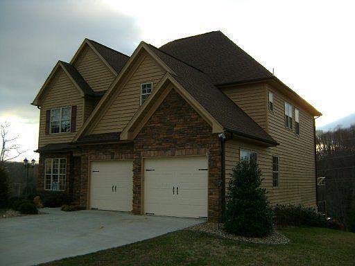 2nd image of 5128 Hansford Pl