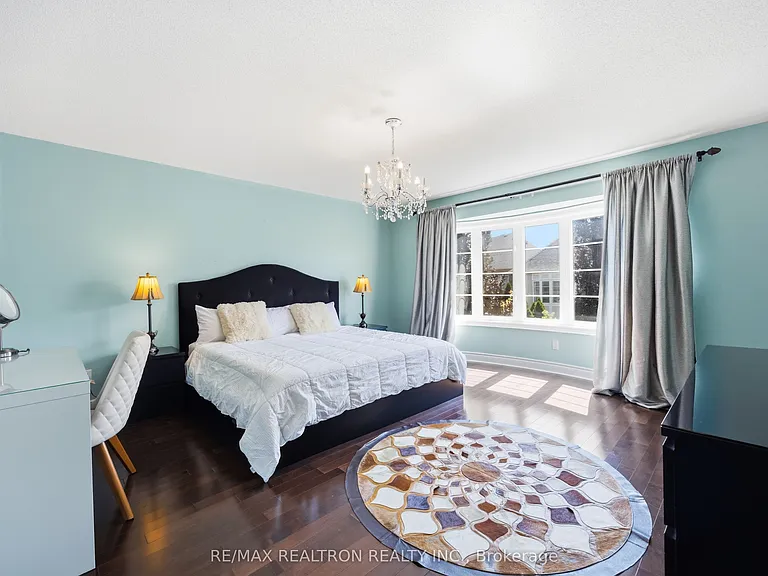 57 Dimarino Dr — Photo 16