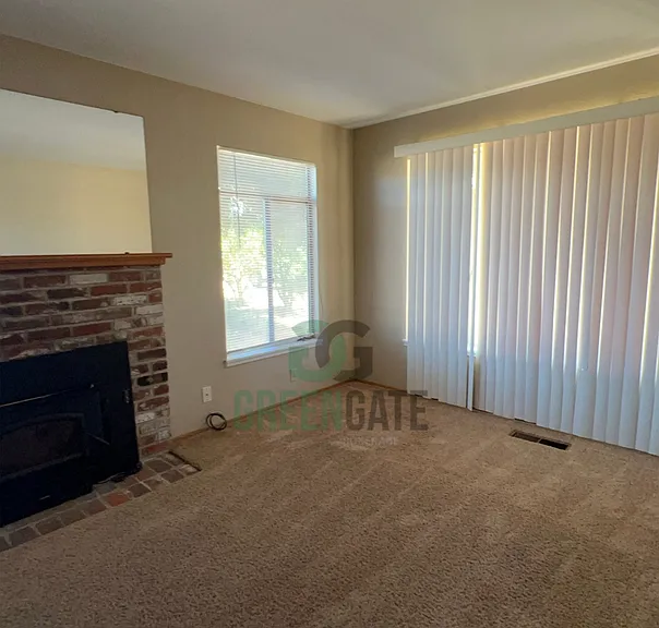 17400 E State Highway 120 — Photo 9