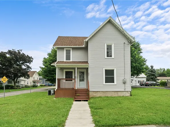 337 E Oak Orchard St, Medina, NY 14103