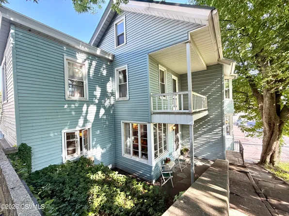 15 N 11th St, Ashland, PA 17921
