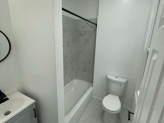 4th image of 318 S 7th St Floor 2