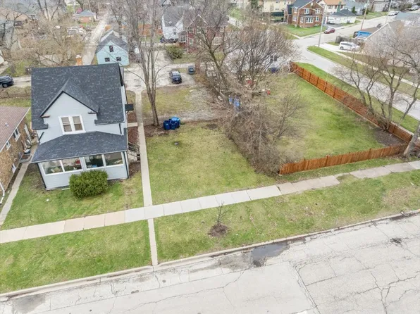 0 Argonne Dr, North Chicago, IL 60064