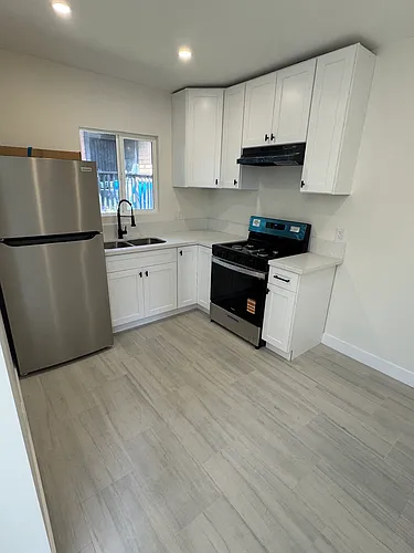 241 N Park View St Photo 1 241 N Park View St Photo 1