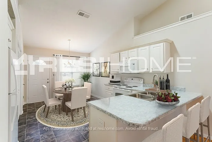 3 bed, 2.0 bath, 1123 sqft, $1,825 — Photo 3