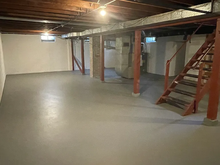 1706 Warren Rd — Photo 3