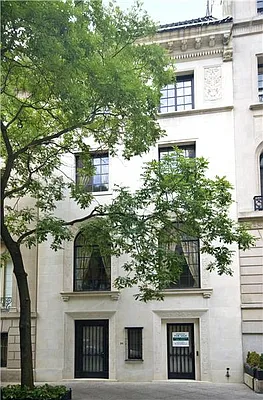 Sold by Leslie J. Garfield | media 7