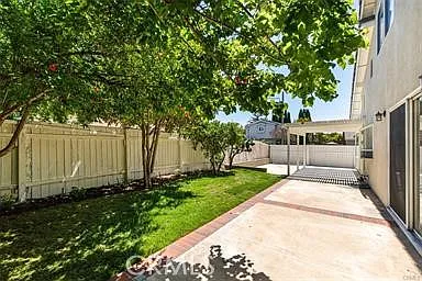 3641 Hamilton St — Photo 2