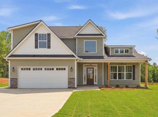 63 McCauley Ln, Travelers Rest, SC 29690