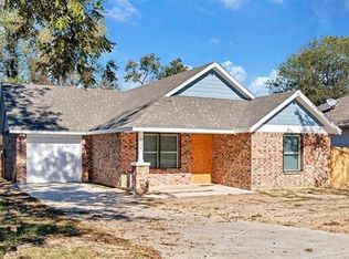 2821 Lee Ave, Fort Worth, TX 76106