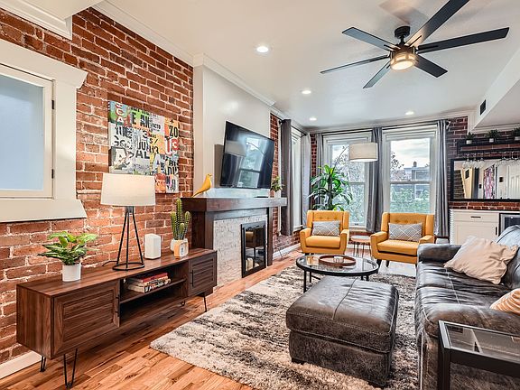 5th image of 1438 N Franklin St APT 200