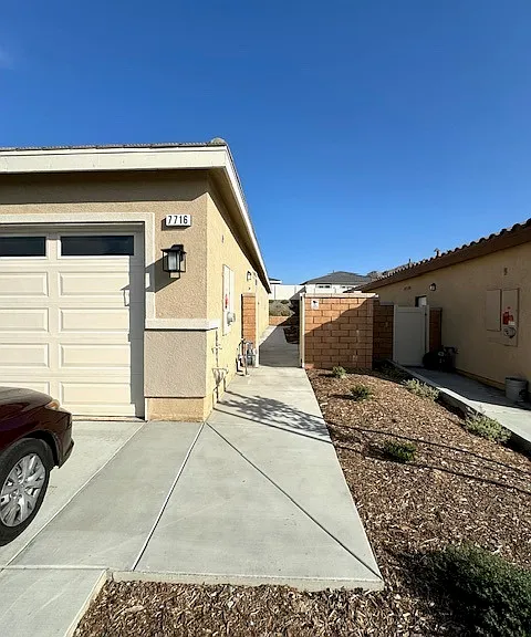 7716 Caroline Marie Ct — Photo 22