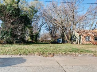 2121 N Kansas Ave, Springfield, MO 65803