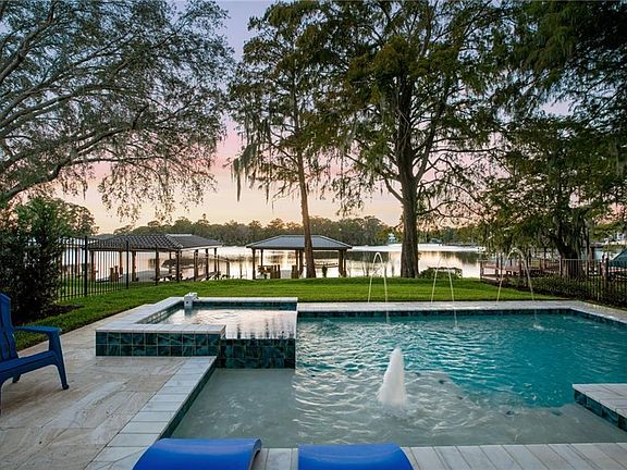 4th image of 570 Country Club Dr
