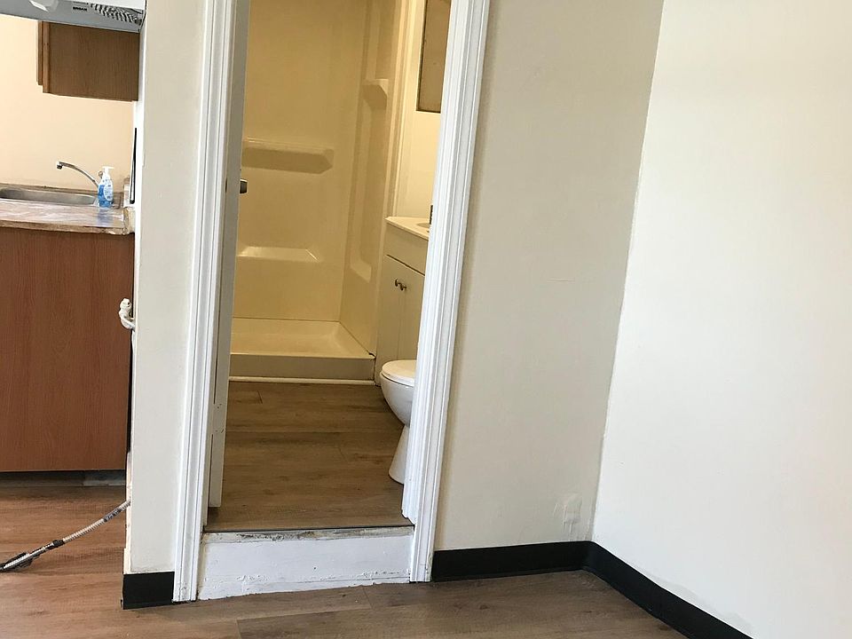 2nd image of 7 Olneyville Sq APT 2