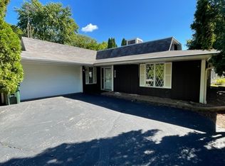 328 Boulder Hill Pass, Oswego, IL 60543