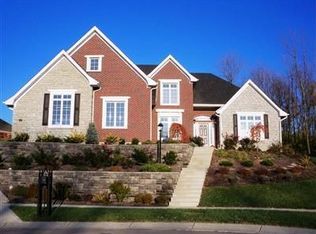 90 Rockview Ct, Springboro, OH 45066