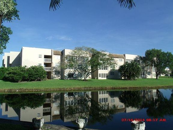 4th image of 5830 NW 64th Avenue #306