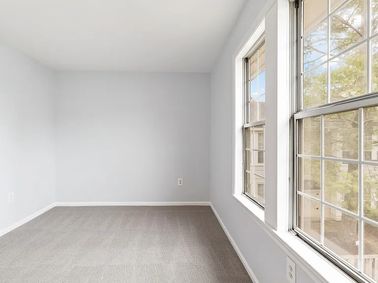 2403 S Walter Reed Dr — Photo 20