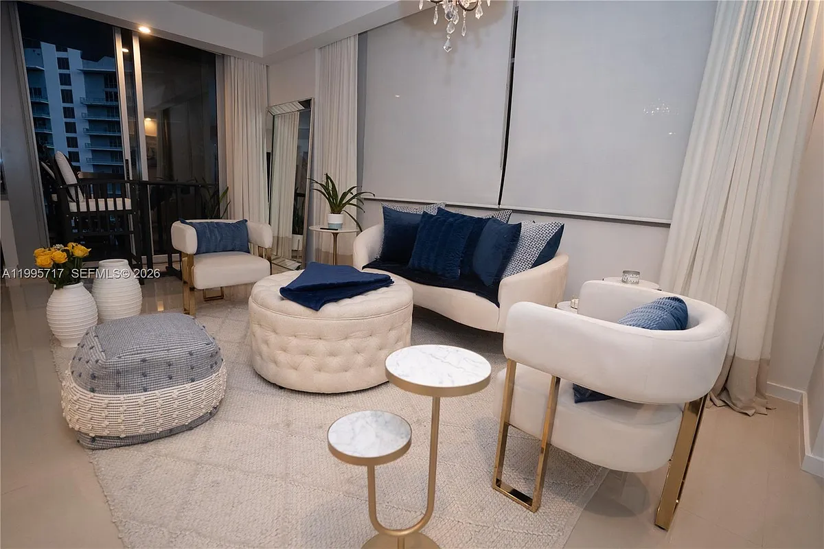 Photo 2 of 17 - 1395 Brickell Ave #3012 - Miami, FL Building Photo - 1395 Brickell Ave #3012