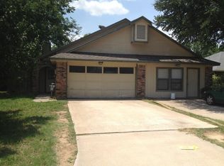 1115 Bayfield Dr, Denton, TX 76209