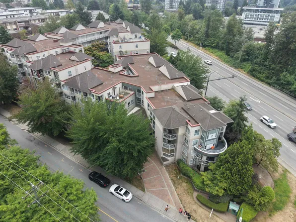 528 Rochester Ave #226, Coquitlam, BC V3K 7A5