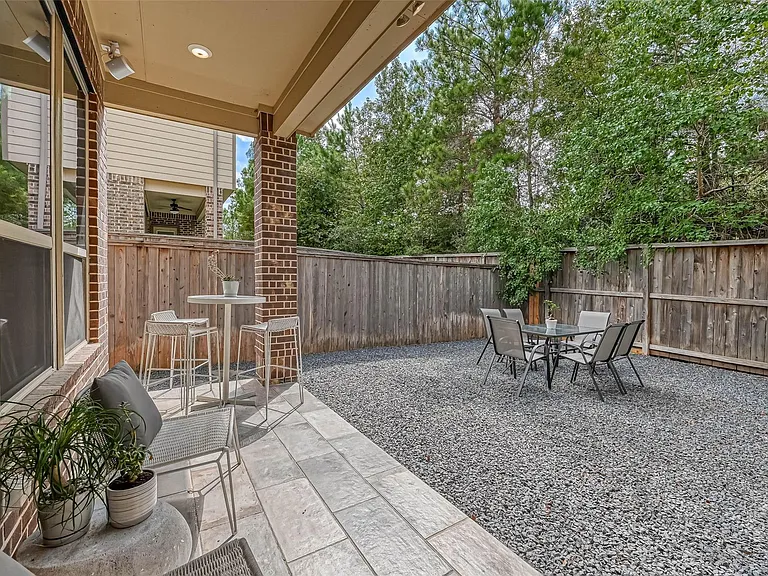 23 Silver Rock Dr — Photo 37