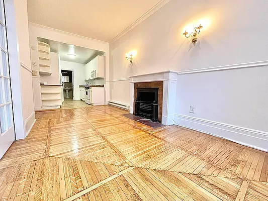 Rented by City Connections Realty | media 33