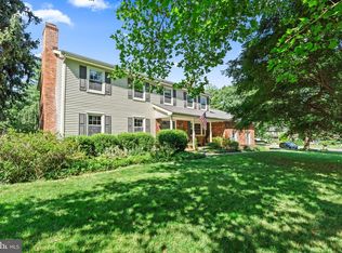 14 Springwood Dr, Lawrence Township, NJ 08648