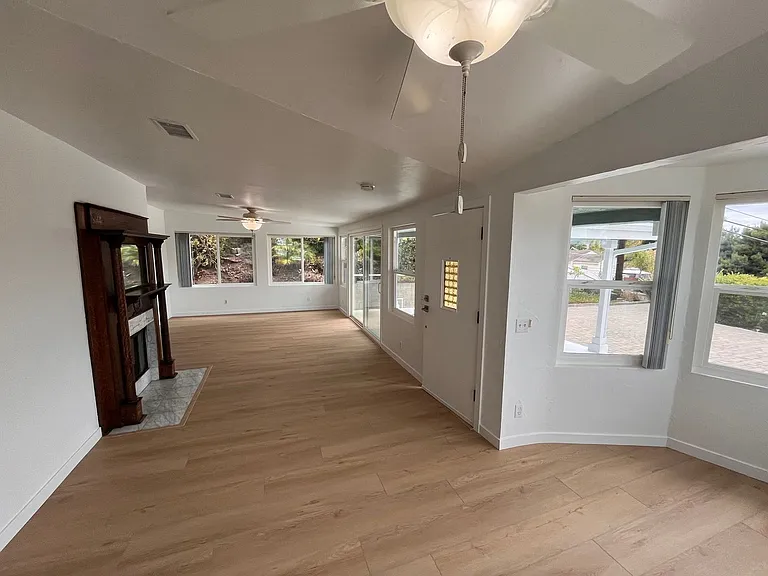 1560 Galveston St — Photo 20