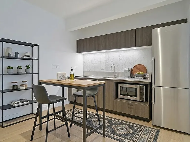 84 William St #1209 — Photo 3