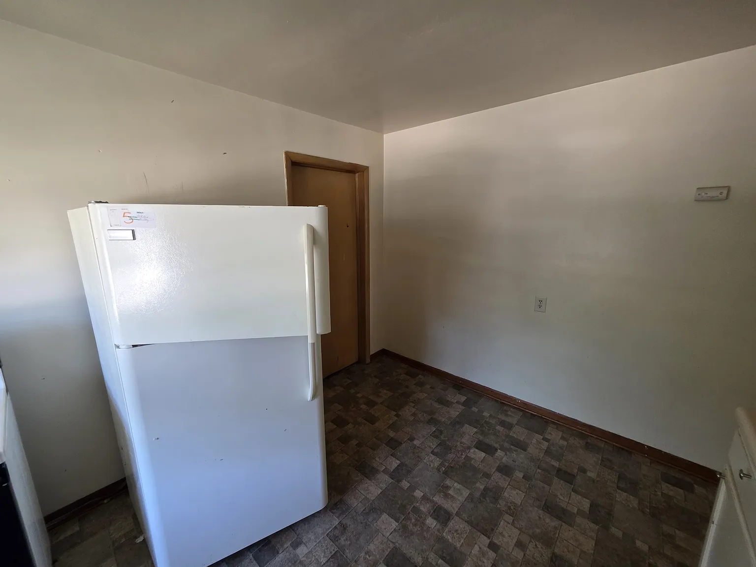 4435 W Capitol Dr — Photo 2