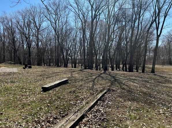 575 Lee Rd, New Harmony, IN 47631