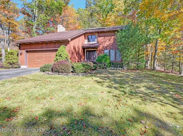 607 Skyline Dr S, Clarks Summit, PA 18411