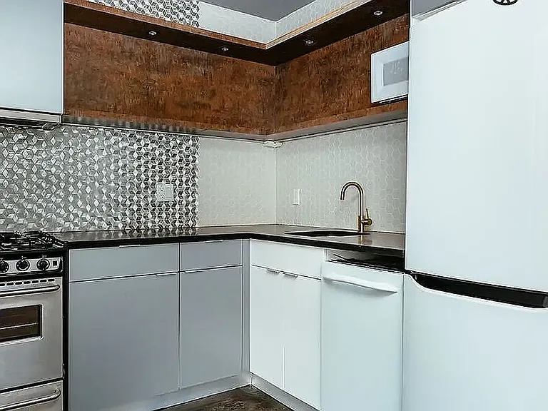 690 Bushwick Ave #3C — Photo 5
