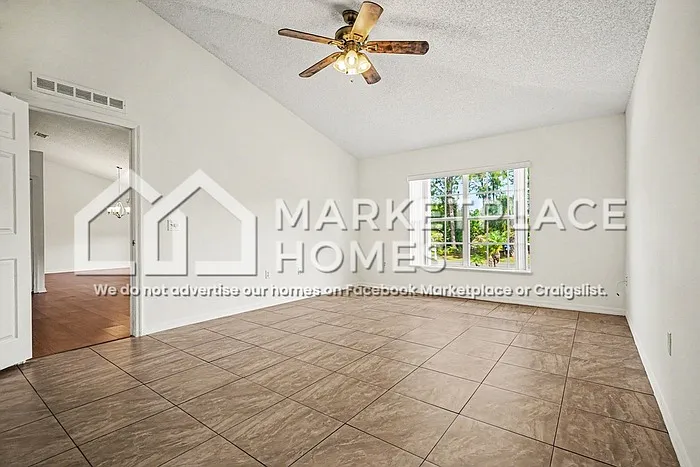 830 Painesville St SE — Photo 13