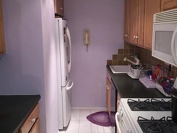 4th image of 150 West End #2H