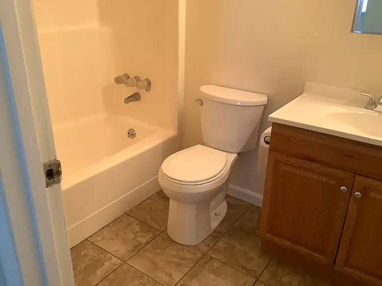1054 Callahan Dr — Photo 28