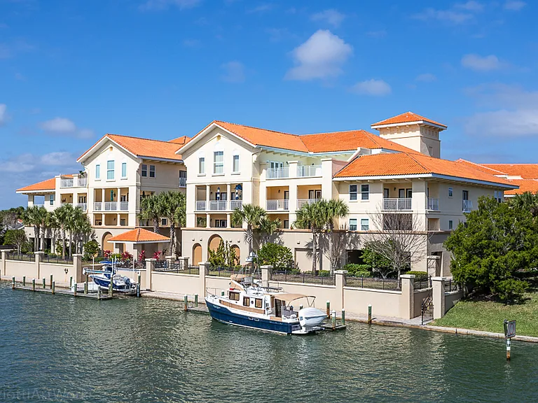 300 Bella Harbor Ct #101 — Photo 1