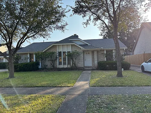 2906 Green Fields Dr Photo 1